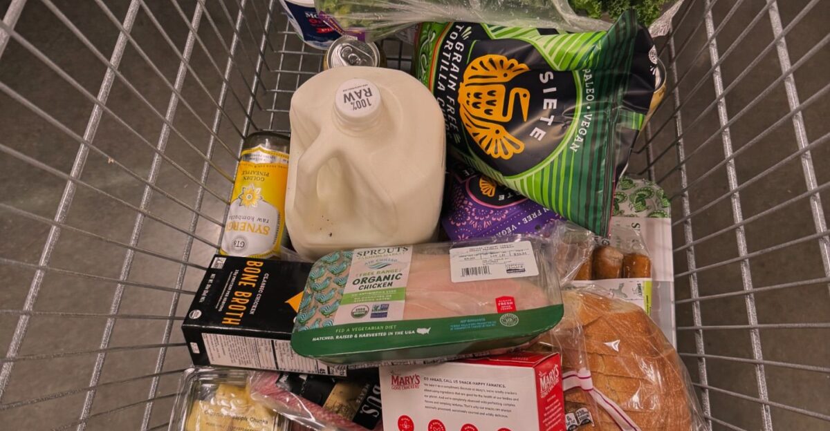 Thoughts as of lately feeling an immense amount of hope for the state of our food system Food safety is not a partisan issue Don t let anyone tell you otherwise I feel so grateful that many Americans are waking up to the corporate manipulation of our food My hope is we can go back to an America where we can go to the grocery store and buy our favorite foods as our grandparents and great grandparents did without concern with cancer causing ingredients inflammatory oils GMO s pesticides by Balance with kenz
