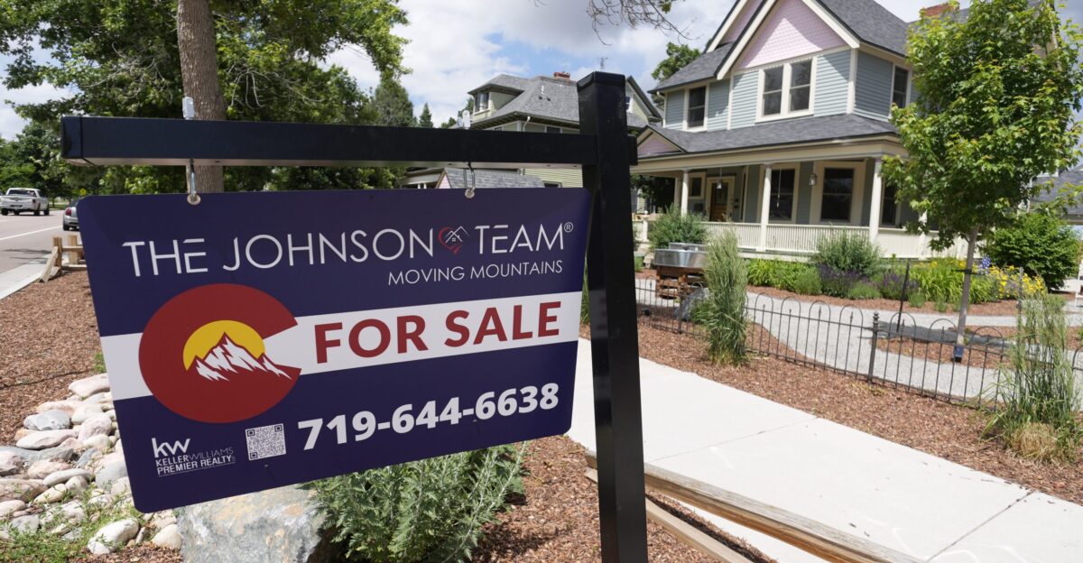 Home sales just posted their biggest monthly fall since 2022 - OPB