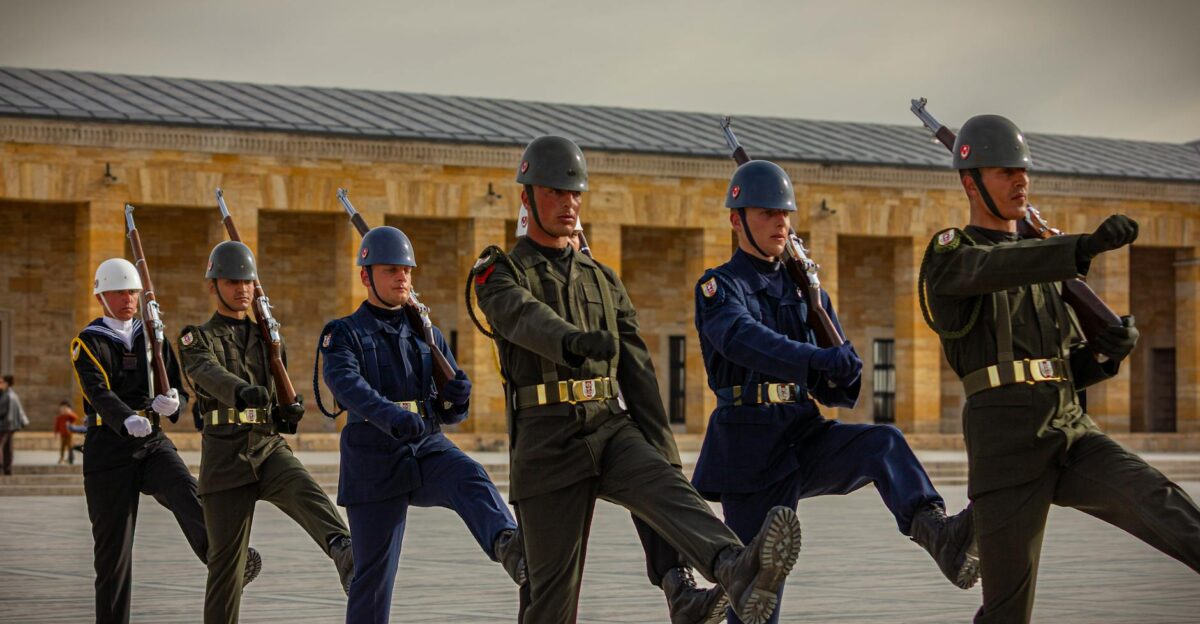 Turkish soldiers performing a ceremonial march at An tkabir in Ankara showcasing precision and uniformity