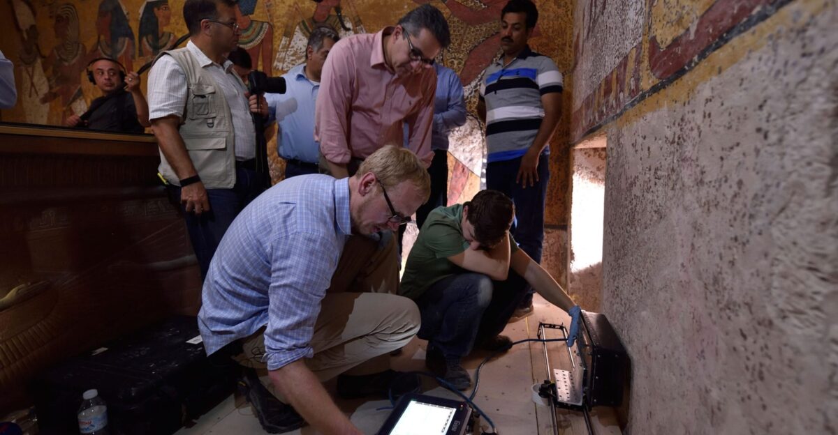 In Egypt Debate Rages Over Scans of King Tut s Tomb National