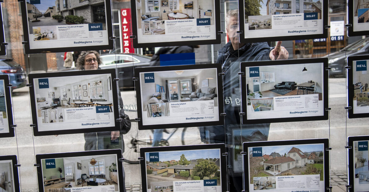 Udstillingsvindue i RealM glerne butik