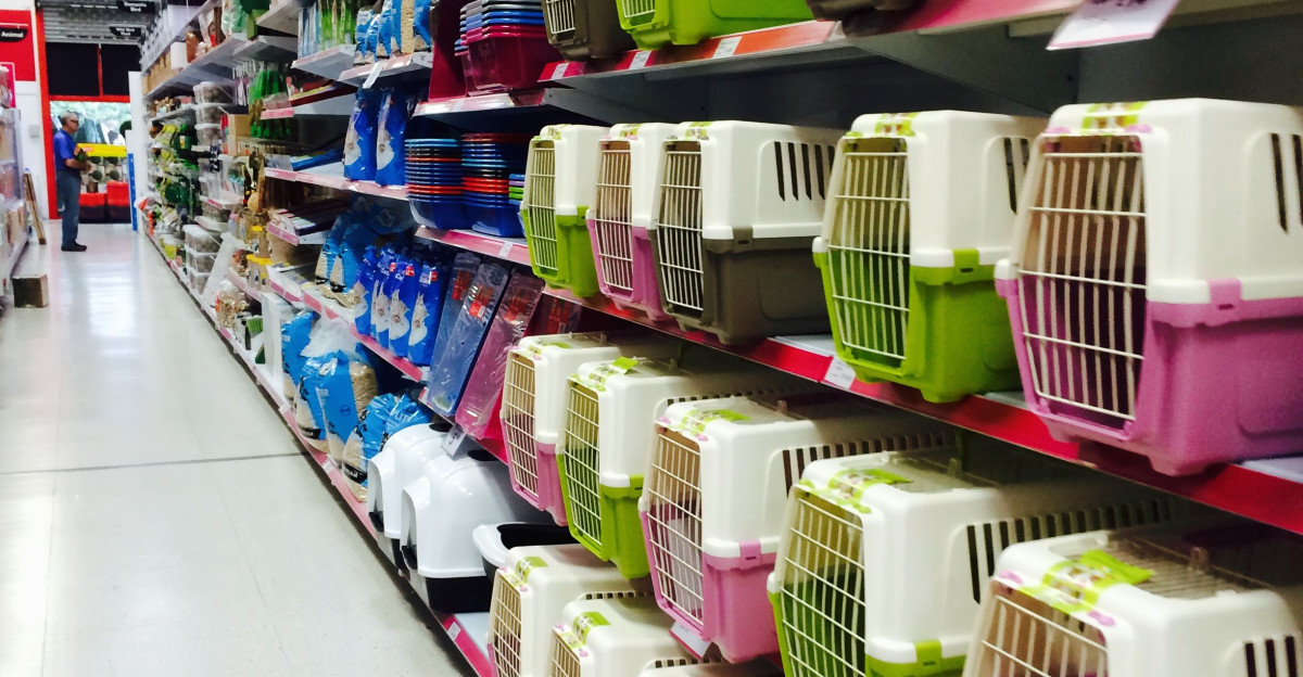 The Pet Hut - Pet Shop - Pound Stretcher - Value Retail - Layout - Visual Merchandising - by Clear Retail