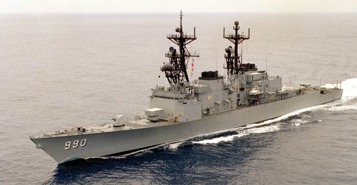 USS_Ingersoll_DD-990. Spruance Class Guided Missiles Destroyer by Shawn Smith