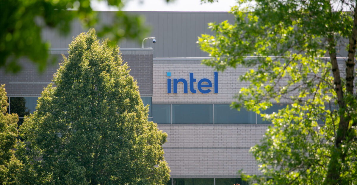 Intel agrees to give US government 8 9B stake in its company - OPB