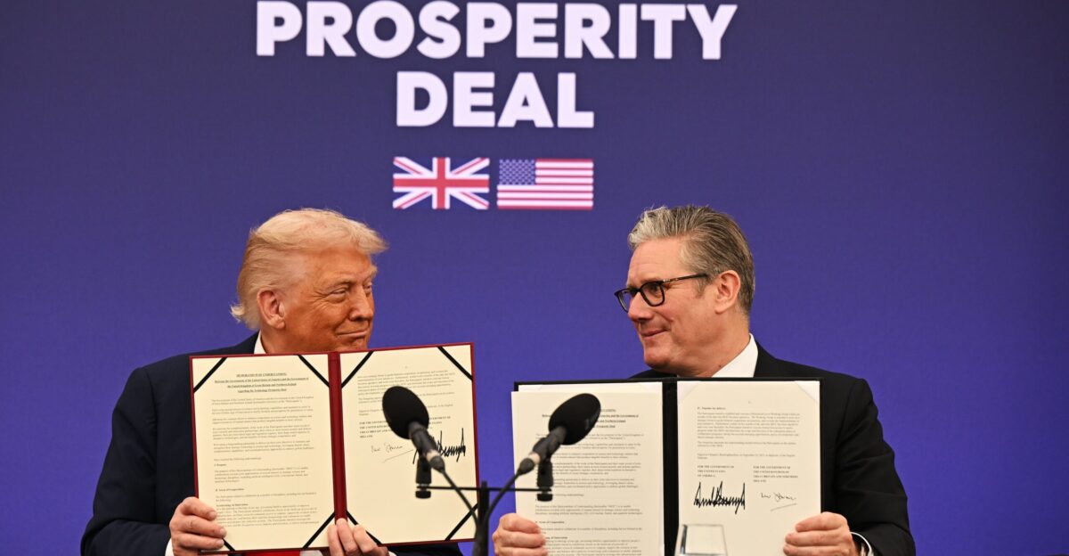 Trump and Starmer sign tech deal to mark new era for UK-US