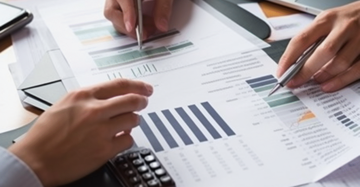 Are you aware of the latest shift in consumer credit behavior and how it could impact your lending strategies The latest data indicates that the average credit score in the US has surged to its highest peak of 710 This is an encouraging sign for creditors as it implies that more consumers adopt responsible debt management practices cedarfinancial debtrecovery by Cedarfinancial