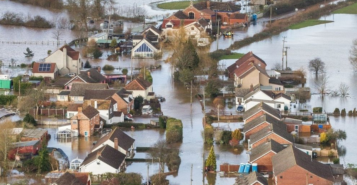 Somerset Floods 2014 by buzzfeed com by Yasmin Aljahlani