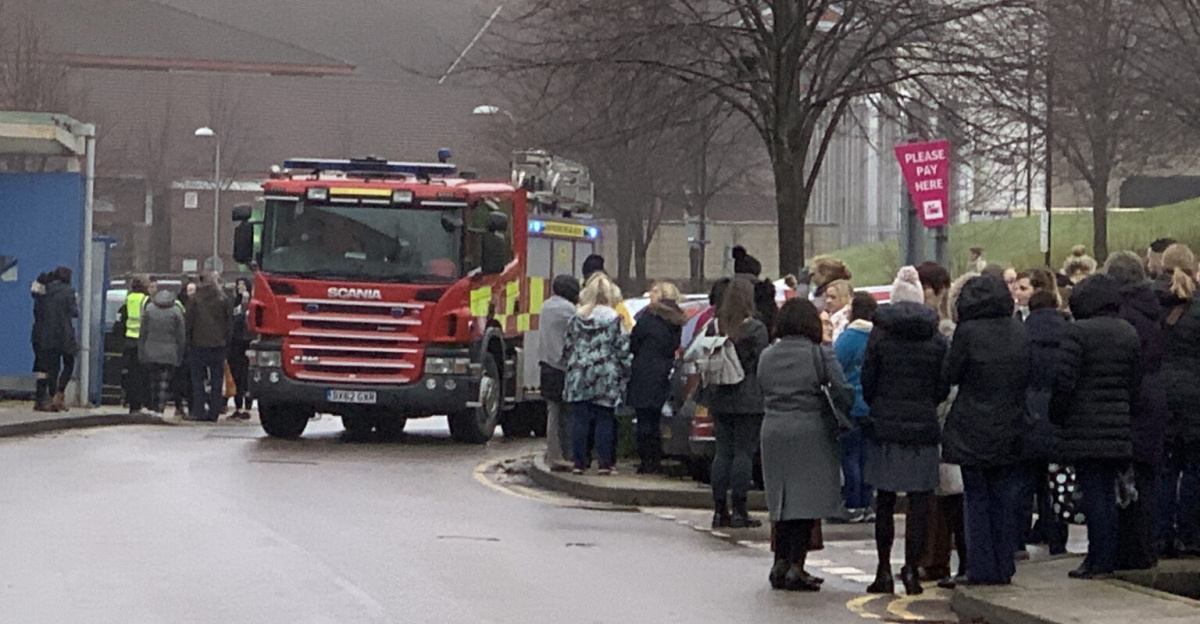Fire evacuation at a hospital building <span class="mw-valign-text-top" typeof="mw:File/Frameless"><a href="//commons.wikimedia.org/wiki/File:Fire_evacuation_at_a_hospital_building_-_geograph.org.uk_-_6738848.jpg#ooui-php-4" title="Edit this at Structured Data on Commons"><img decoding=