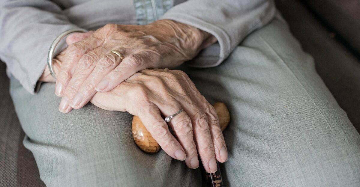 hand human woman grown up hands elderly senior citizens self-reliance loneliness werkhanden lived old woman welfare old age old grandmother seniors retirement old person vulnerable concern walking stick mobility elderly elderly elderly elderly old woman old woman old woman old woman old woman old age old age grandmother seniors retirement retirement old person old person