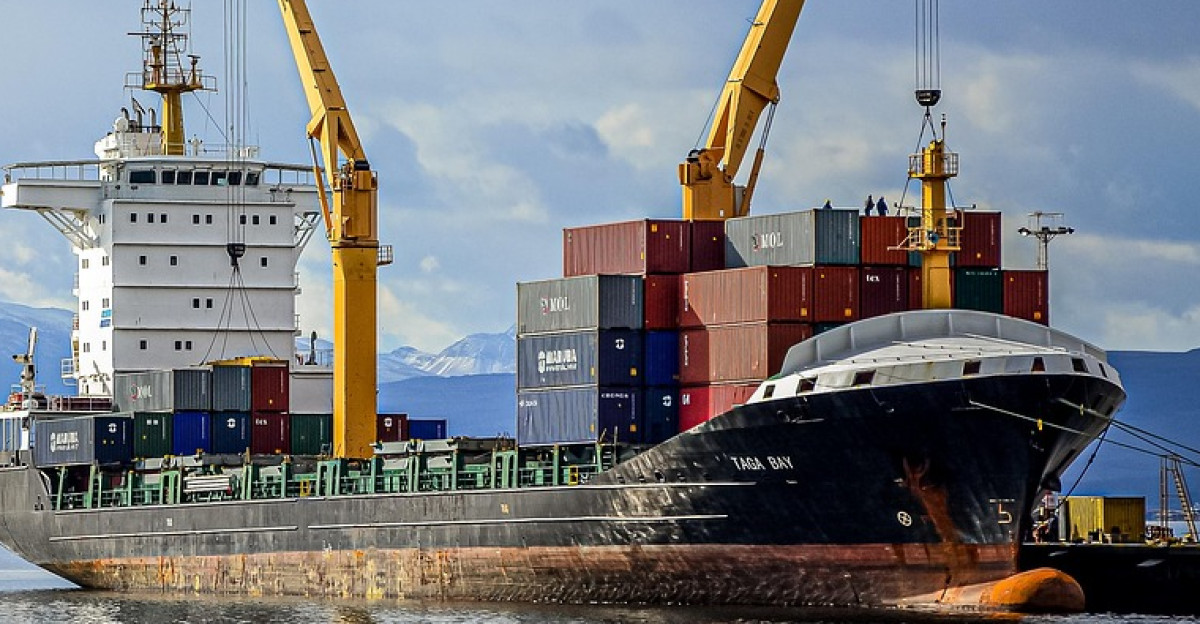 ship cranes loading dock port pier machinery heavy machinery cargo cargo ship shipping shipping industry freight nature freight transport freight ship sea ocean water travel voyage argentina transport transportation infrastructure