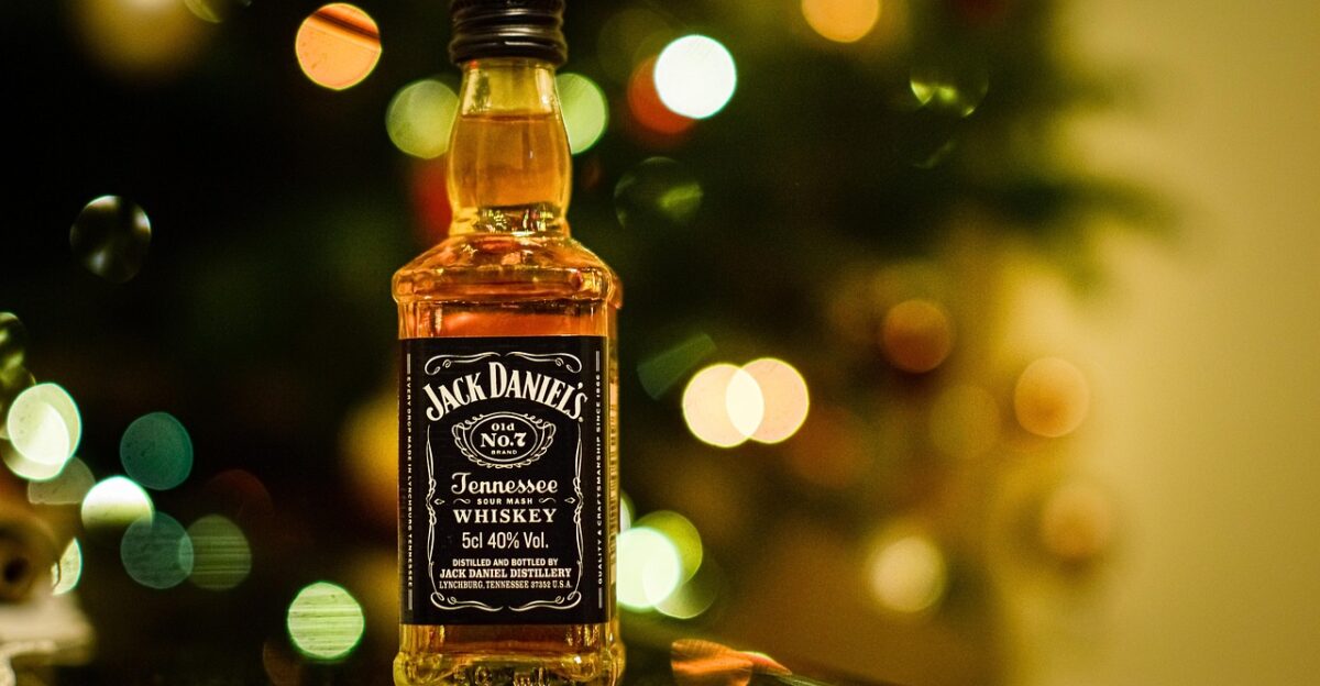 whiskey alcohol light drink holiday christmas celebration bottle jack jack daniels whiskey whiskey alcohol jack daniels jack daniels jack daniels jack daniels jack daniels