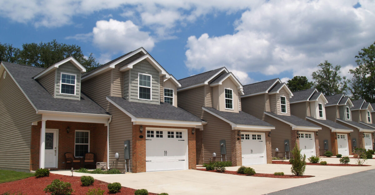 Five Reasons to Consider Investing in Single-Family Homes