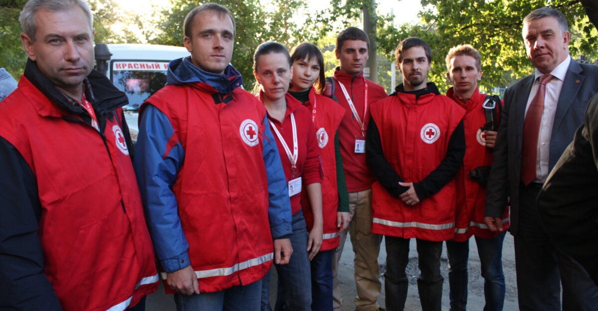 Donors field trip to the East of Ukraine facilitated by the United Nations in Ukraine As part of the United Nations commitment to support the Government of Ukraine in addressing the needs of displaced people and as planned within the implementation of the Preliminary Response Plan for Ukraine the United Nations in Ukraine conducted a field trip to the East of Ukraine for the Resident Coordinator a i Mr Jens Toyberg-Frandzen and a number of Ambassadors and representatives of Embassies accredited to Ukraine The trip was aimed at raising the Ambassadors awareness to the scale of the humanitarian needs on the ground and joint identification of the areas of future support to the people affected by the conflict The field trip took place from 17 to 19 September 2014 and covered the cities of Kharkiv Sloviansk and Sviatohirsk During the field trip the participants visited an IDP collective center IDP hosting families and a damaged hospital