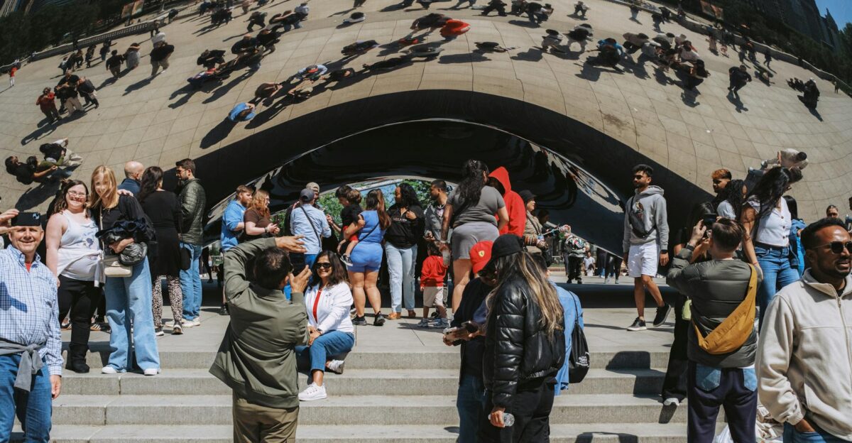 people in groups in chicago