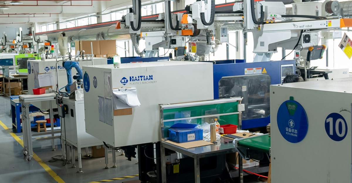 A factory filled with lots of machines and machinery