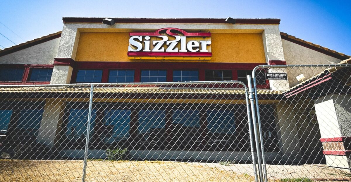 Once-iconic Phoenix steakhouse closes after 40 plus years