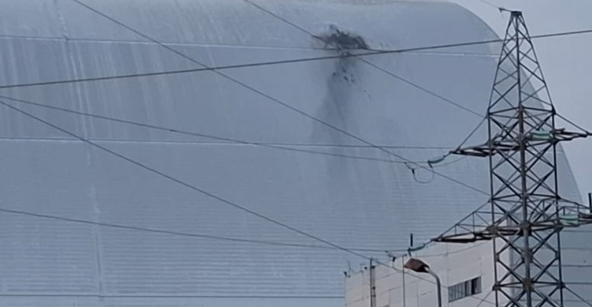Damages of <a href="https://en.wikipedia.org/wiki/Chernobyl_New_Safe_Confinement" class="extiw" title="en:Chernobyl New Safe Confinement">Chernobyl New Safe Confinement</a> due to drone strike in the night on 14 February 2025. The outer and inner shell of the confinement arch and the crane system were damaged, and fires broke out.