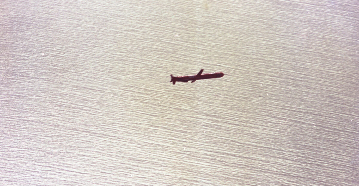 Piction ID-Tomahawk missile in air
