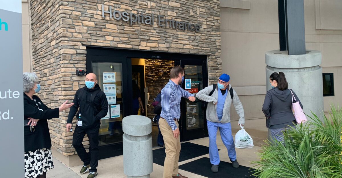This morning I was able to greet thank healthcare workers during their early morning shift change at Eden Hosptial Thank you-from the entire East Bay community-for the sacrifices you make every day We are immensely grateful for your service