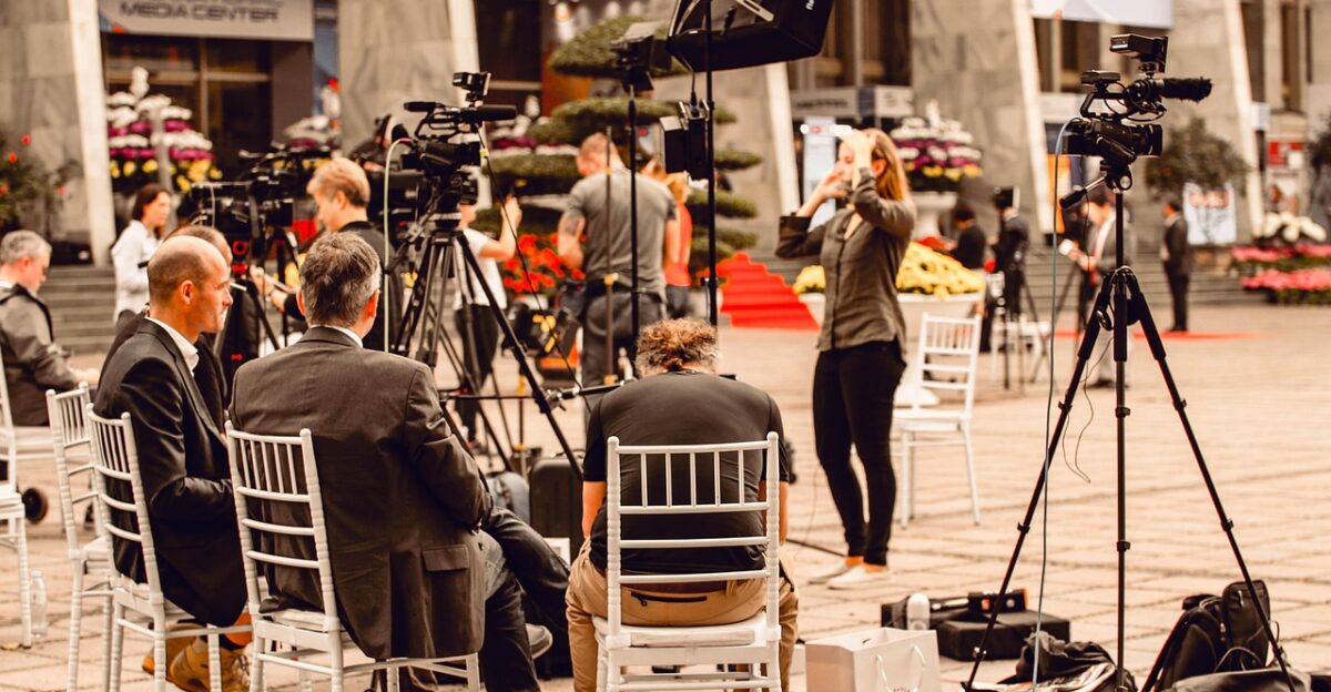 media reporters journalist information reporter news press interview blogger publish journalism report communication brown community brown communication brown information brown media journalist journalist reporter interview interview interview interview interview