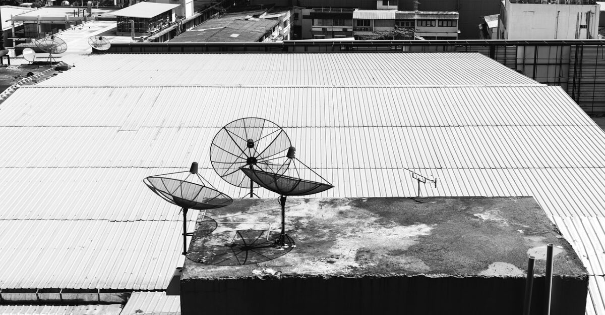 roof satellite dish antenna buildings monochrome urban digital connection cable satellite 5g tv cellular mobile phone industry rakuten starlink musk satellite internet starlink starlink starlink starlink starlink