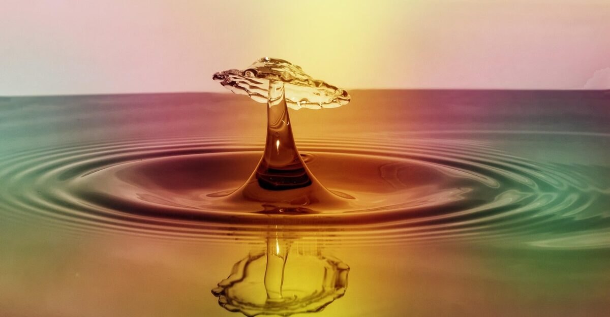 drop splash impact ripples water ripple effect waves macro drip liquid surface tension surface water surface droplet colorful drop of water wet clear reflection mirroring nature water reflection