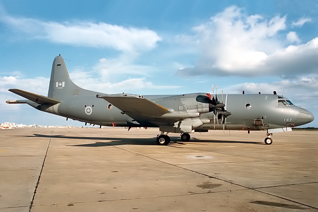 CP-140 Aurora patrol