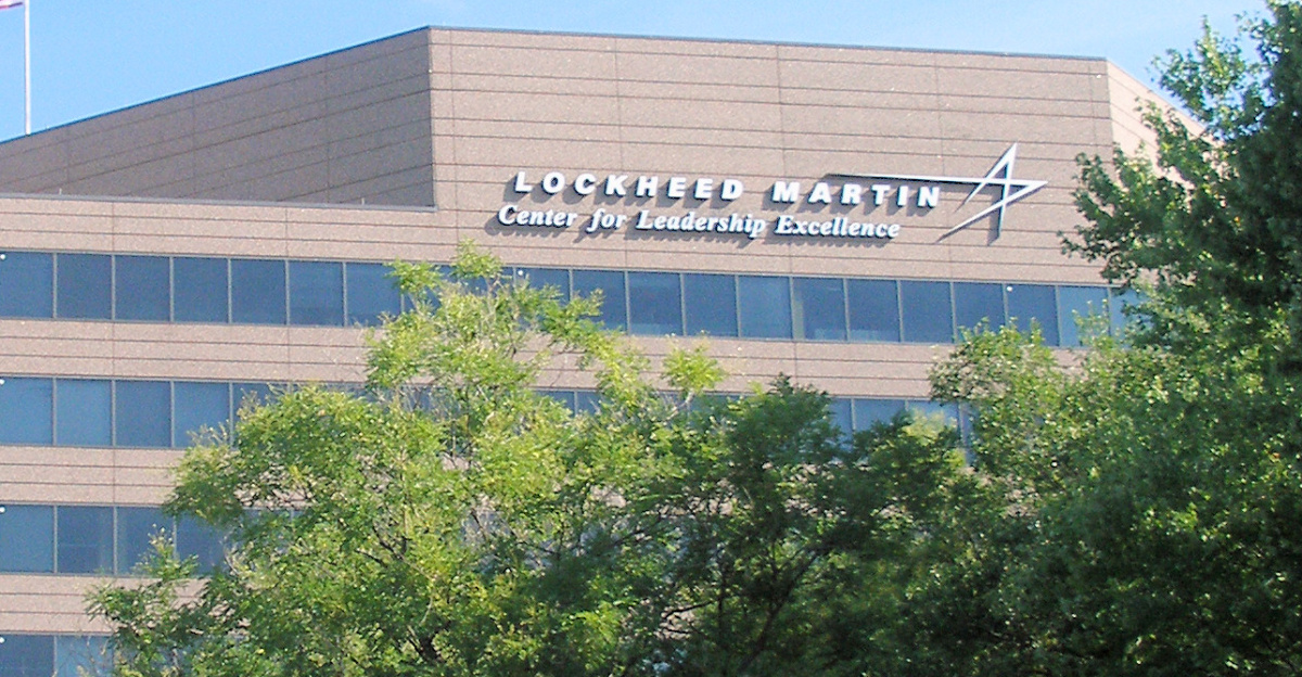 Main entrance to <a href="https://en.wikipedia.org/wiki/Lockheed_Martin" class="extiw" title="en:Lockheed Martin">Lockheed Martin</a> Center for Leadership Excellence (CLE) in <a href="https://en.wikipedia.org/wiki/Bethesda,_Maryland" class="extiw" title="en:Bethesda, Maryland">Bethesda</a>.