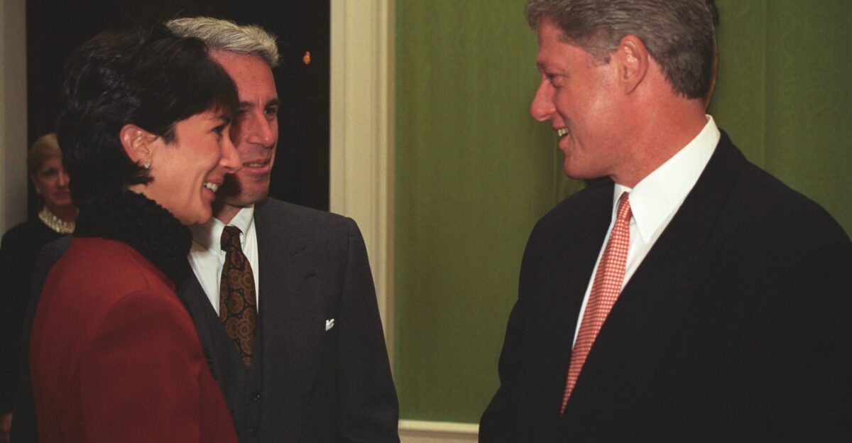 According to the William J Clinton Presidential Library and Museum these pictures were captured by White House photographer Ralph Alswang on Sept 29 1993 Epstein and Maxwell were photographed speaking with Clinton after the president made remarks at an event for donors to the White House restoration project