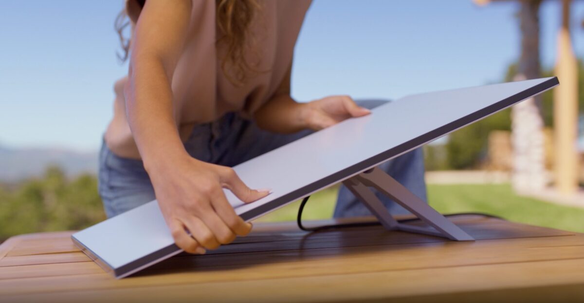 SpaceX Reveals Next-Gen Starlink Dish for Residential Users