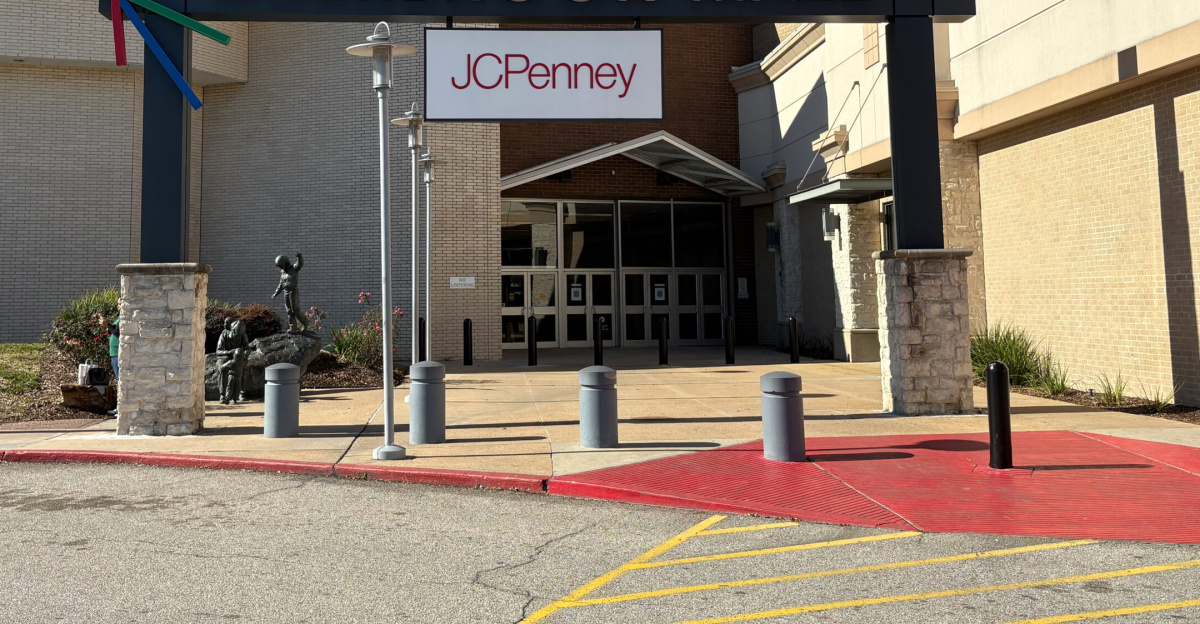 This entrance is by Dillard's, but a JCPenny logo is shown below the sign.