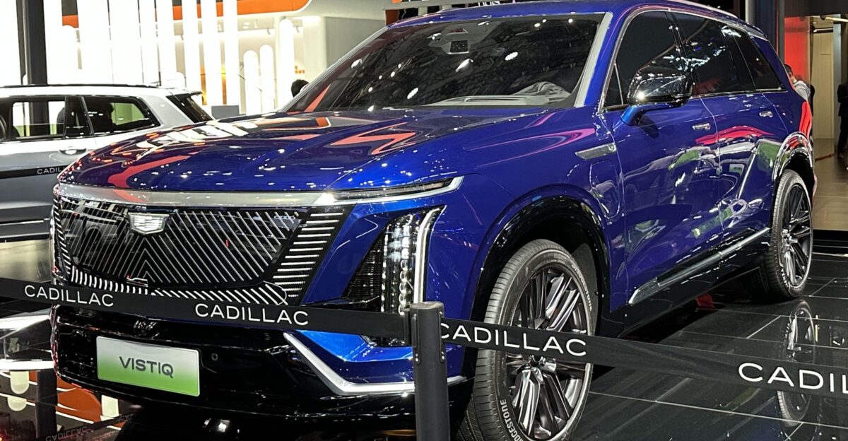 Cadillac Vistiq