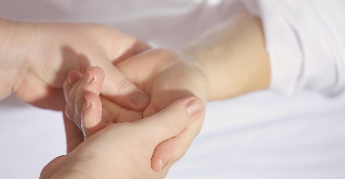hands massage treatment fingers palm hand massage massaging hand wrist masseuse physiotherapy therapy relax relaxation recovery wellness health skin spa massage therapy hands hand health health health health health skin skin spa