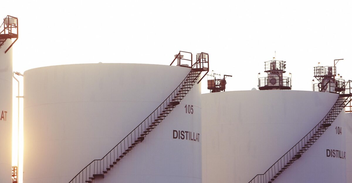 tanks petrochemistry silos containers industrial factory industry white round tall distillation production storage manufacturing oil tank stairs railing steps tanks petrochemistry petrochemistry distillation distillation distillation manufacturing manufacturing manufacturing manufacturing manufacturing tank tank