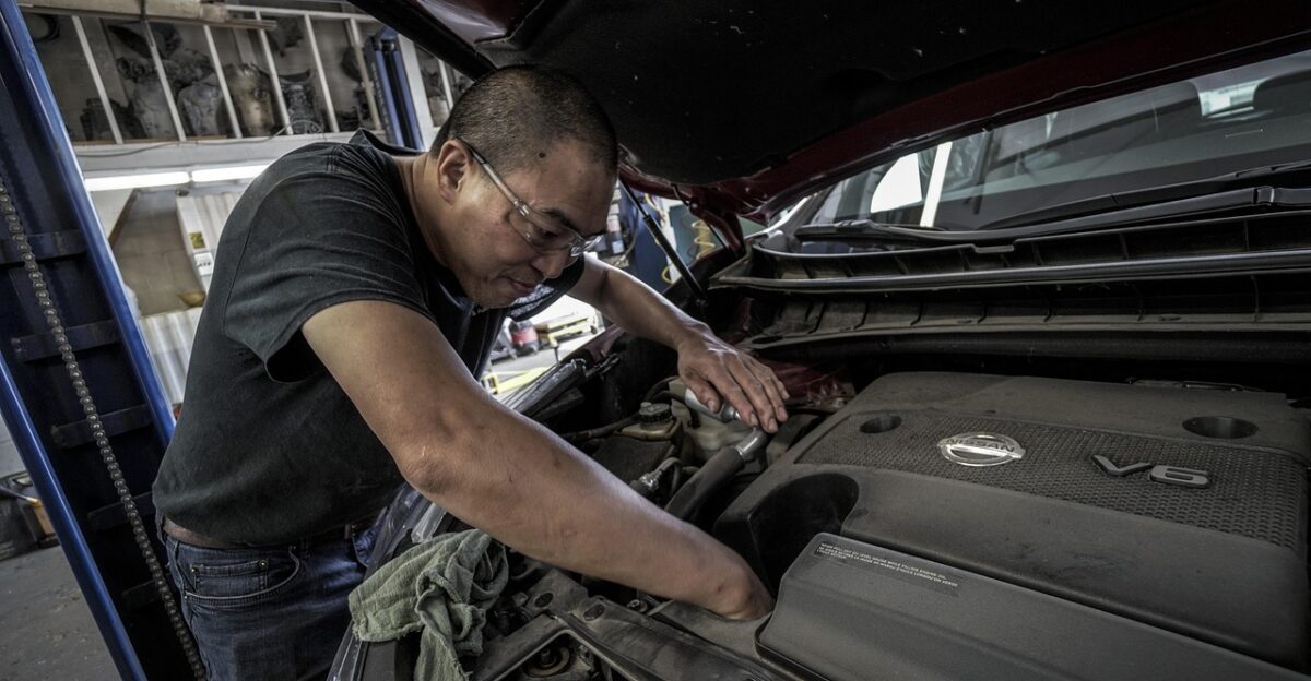 auto repair oil change oil auto shop repair work motor service person automobile fix maintenance vehicle engine automotive change garage mechanic man car worker gray work car wallpapers gray shopping gray change gray shop gray garage gray service