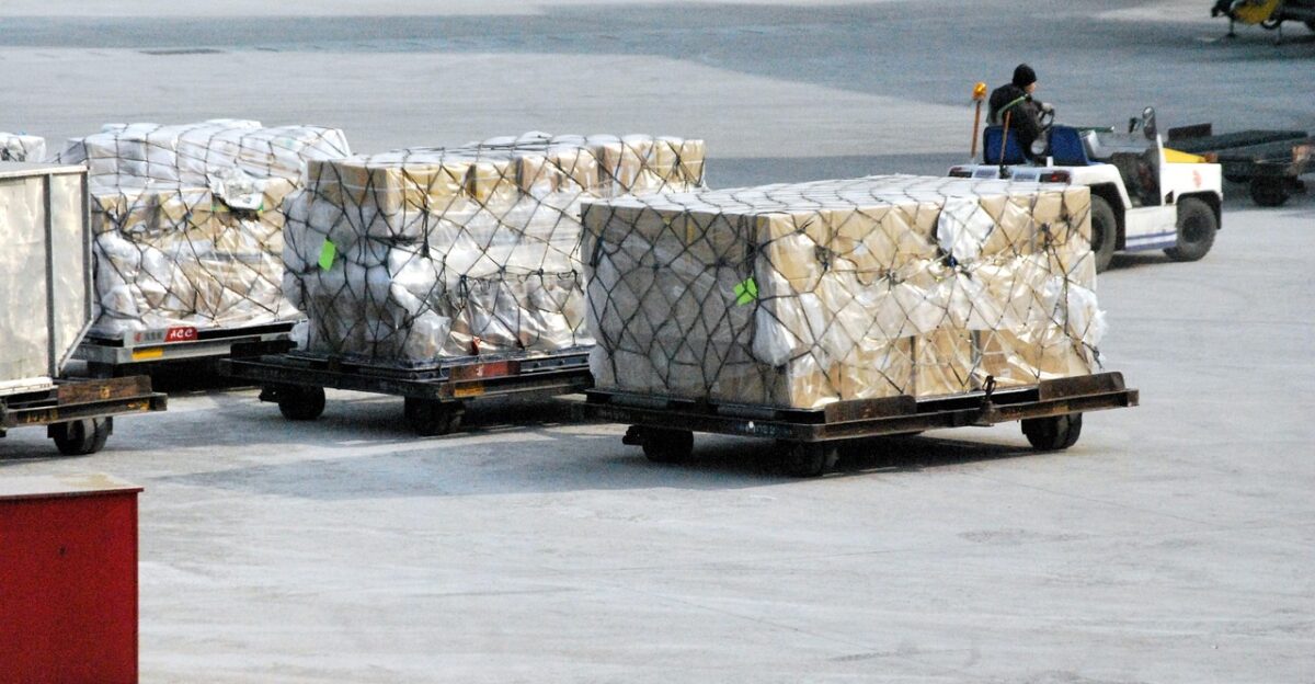 freight package cargo air boxes shipping delivery transportation cardboard distribution warehouse container service transport industry parcel storage logistics delivering merchandise export industrial courier order pallet stock commercial import goods economy cargo cargo cargo cargo cargo delivery distribution warehouse warehouse warehouse logistics logistics logistics export export courier courier pallet import