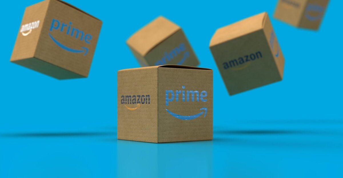 package delivery amazon amazon parcel 3d 3d rendering online shopping mobile shopping e commerce amazon prime parcel carrier order buy shopping online order amazon prime amazon prime amazon prime amazon prime amazon prime
