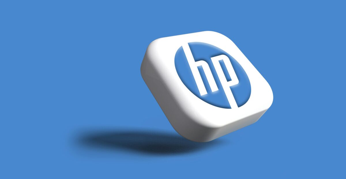 a white hp logo on a blue background