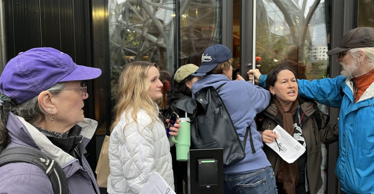 Climate protesters block Amazon s Seattle HQ to oppose - KUOW