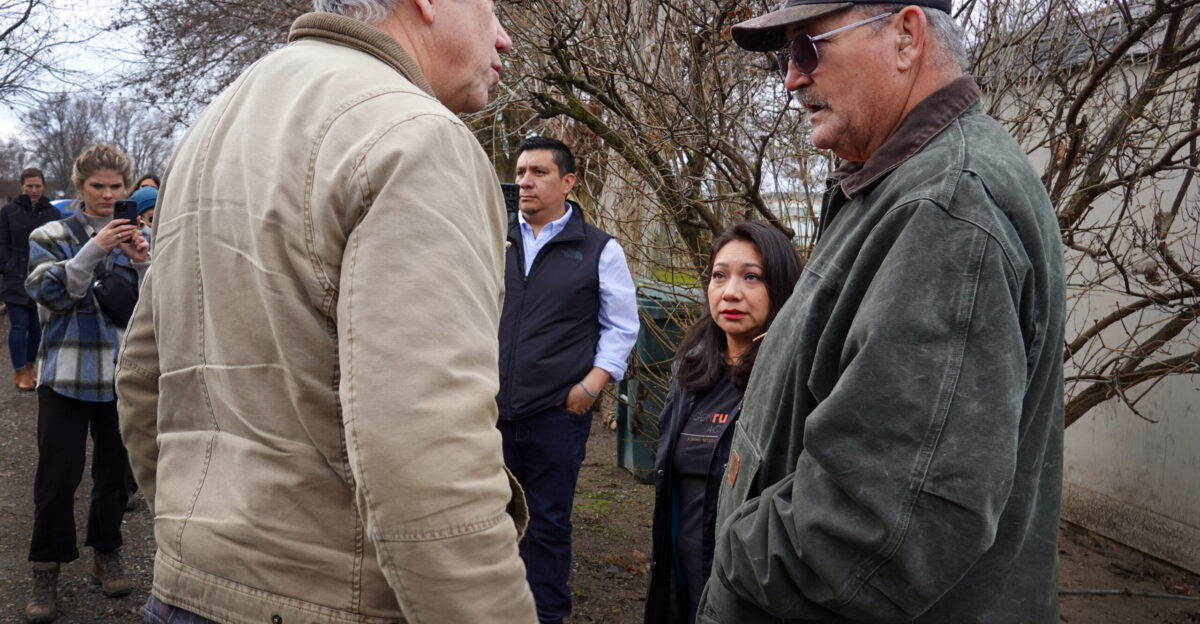 Fed up with slow fix Oregon residents sue businesses over nitrate