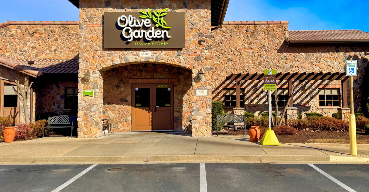 An Olive Garden restaurant in California, Maryland