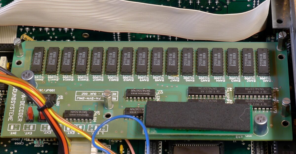 Dynacord ADS inside memory chips