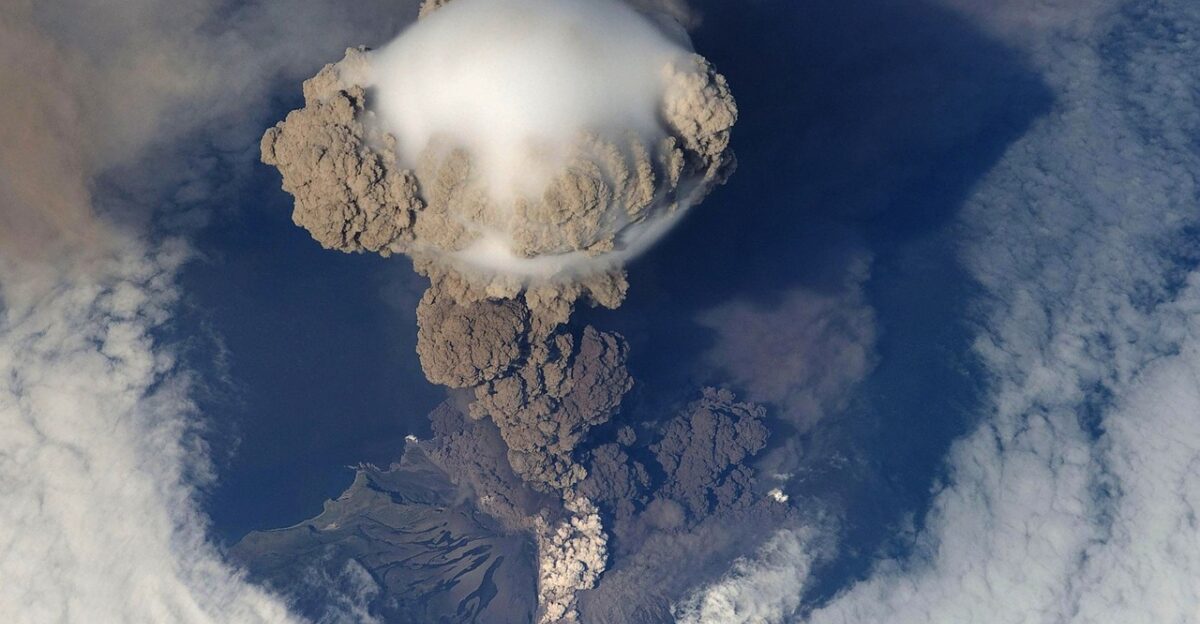volcanic eruption eruption volcano volcanism sarychev aerial view cloud of smoke ash cloud ash volcanic eruption volcano volcano volcano volcano volcano