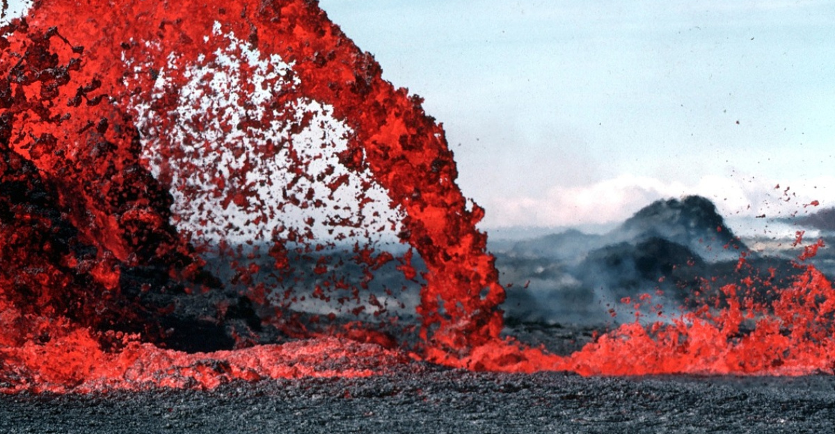 lava, magma, volcanic eruption, glow, hot, rock, pāhoehoe, hawaii, volcanic, fountain, fluid, lava, lava, lava, lava, lava, magma, hawaii, hawaii, hawaii, hawaii