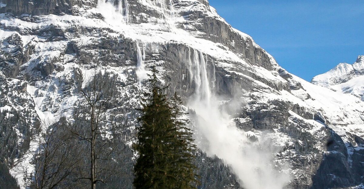 mountains avalanche alps switzerland grindelwald weather horn nature avalanche avalanche avalanche avalanche avalanche