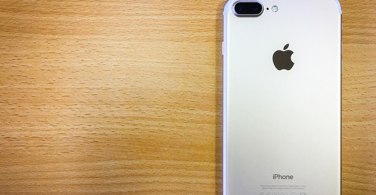 iphone, iphone 7, iphone 7 plus, apple, apple iphones, iphone 7 gold, iphone 7 plus gold, brown apple, brown iphone, iphone 7, iphone 7, iphone 7, iphone 7, iphone 7, iphone 7 plus, iphone 7 plus, iphone 7 plus