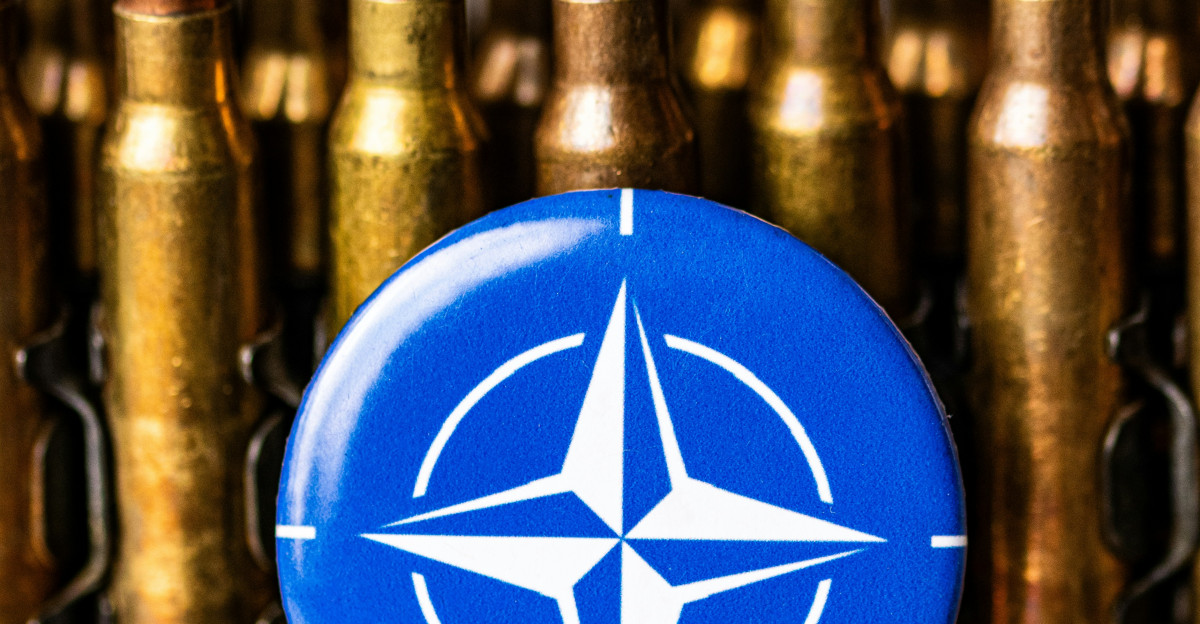 a blue button with a white star on it