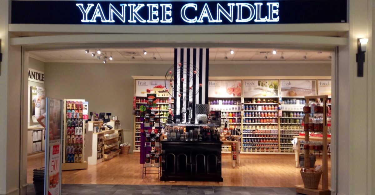 Yankee Candle 9 2014 pic by Mike Mozart of TheToyChannel and JeepersMedia on YouTube Yankee Candle
