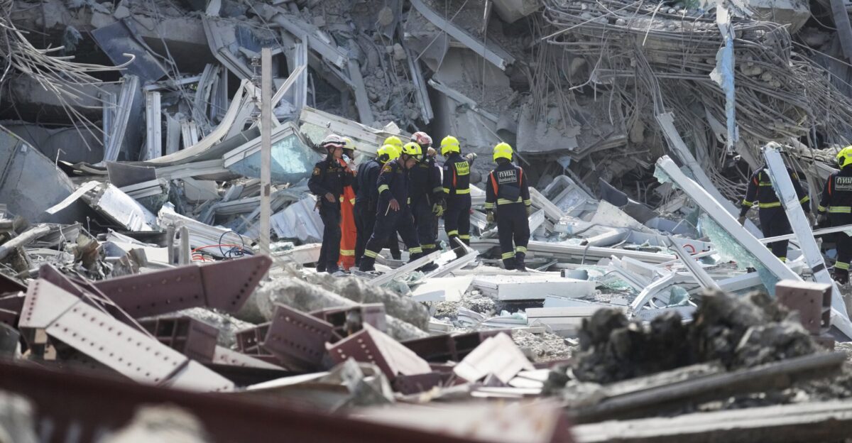 A major earthquake kills more than 150 in Myanmar and Thailand